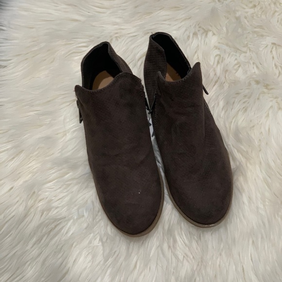 Size 6 ankle boots - Picture 3 of 3